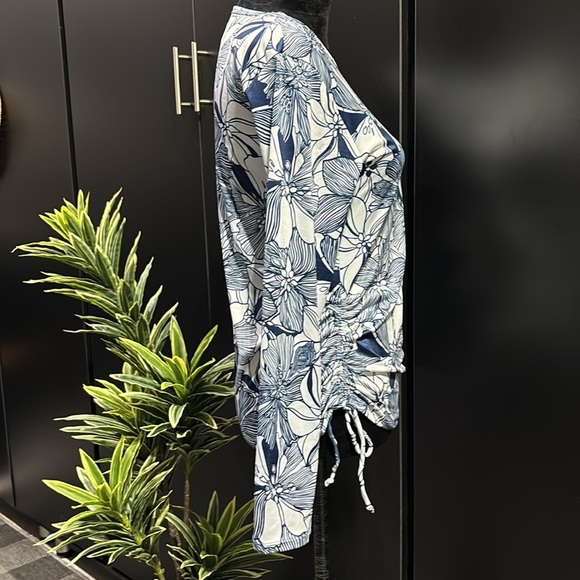 Stella Parker UPF 30+ sun protection,long sleeve tie up side ruching pattern top - Picture 7 of 11